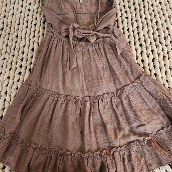 Lace Detail Brown Mini Dress - Picture 4 of 4